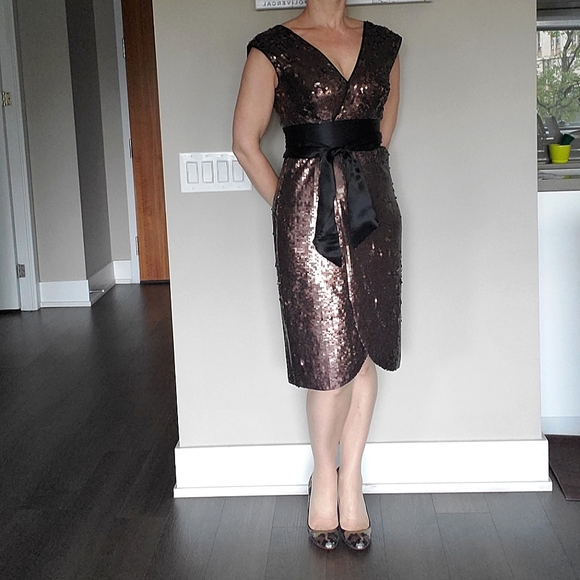 ๐ 3X HOST PICK ๐ BCBG MaxAzria Sequins Cocktail Dress - Picture 8 of 15